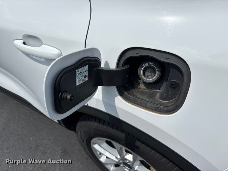 image for item FG0487 2021 Ford Escape SUV