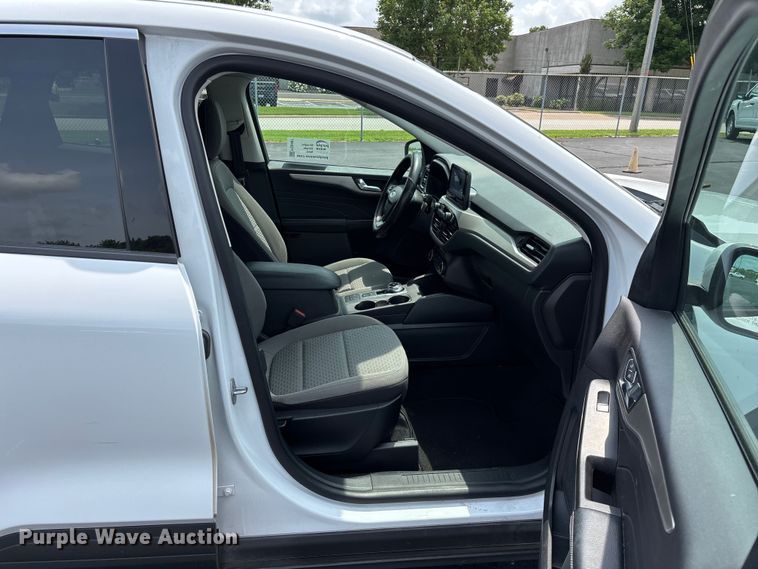 image for item FG0487 2021 Ford Escape SUV