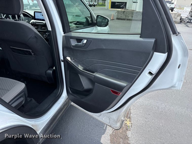 image for item FG0487 2021 Ford Escape SUV