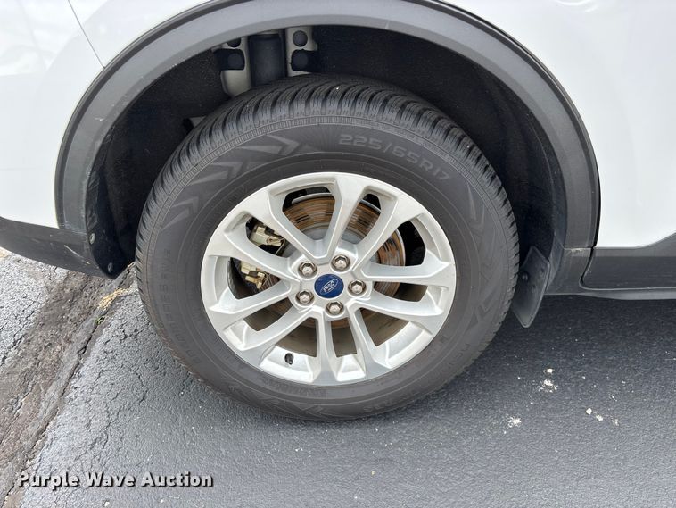 image for item FG0487 2021 Ford Escape SUV