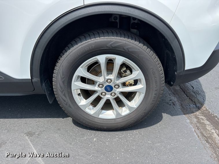 image for item FG0487 2021 Ford Escape SUV