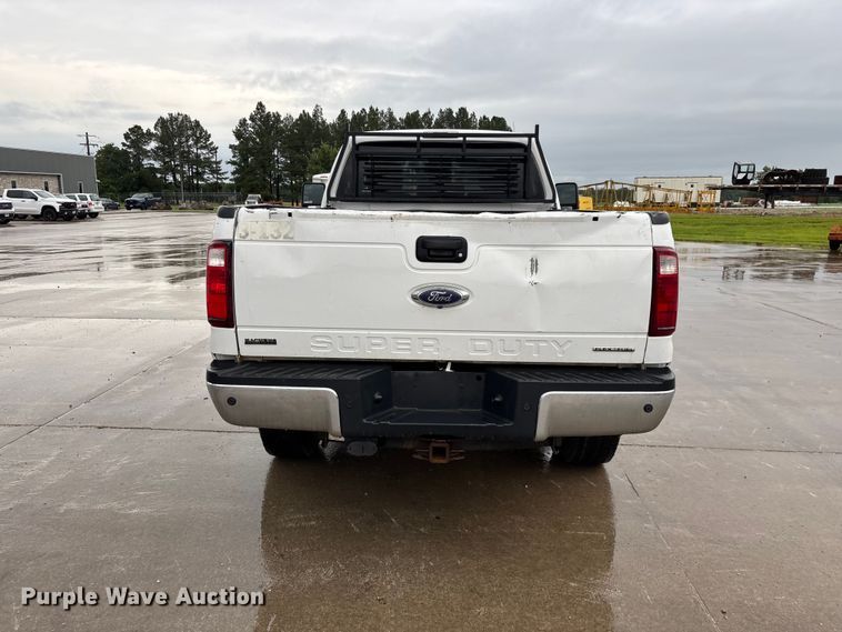 image for item FG0489 2016 Ford F250 Super Duty XLT pickup truck