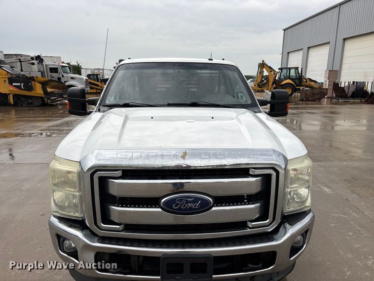 image for item FG0489 2016 Ford F250 Super Duty XLT pickup truck