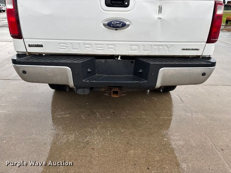 image for item FG0489 2016 Ford F250 Super Duty XLT pickup truck