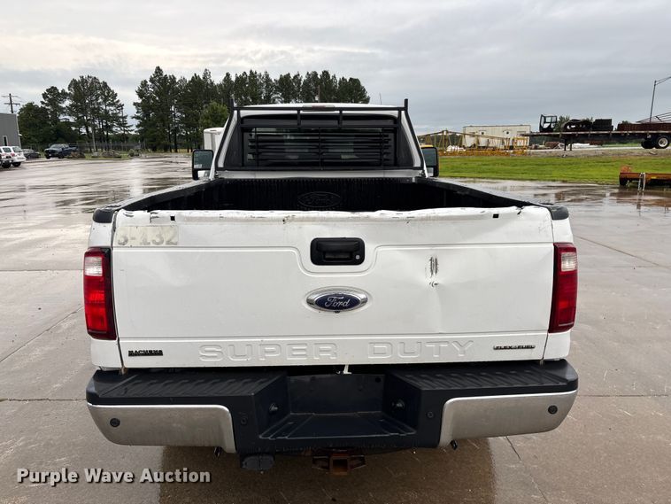 image for item FG0489 2016 Ford F250 Super Duty XLT pickup truck