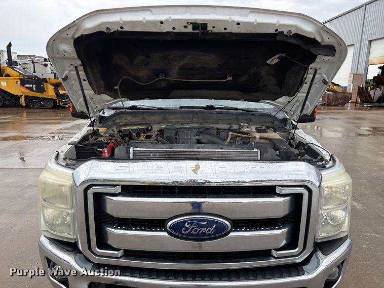 image for item FG0489 2016 Ford F250 Super Duty XLT pickup truck