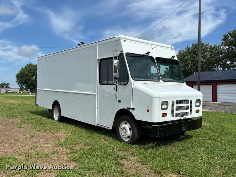 image for item FG0493 2016 Ford Commercial Chassis delivery truck