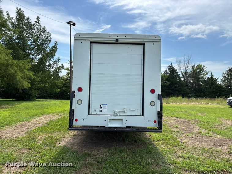 image for item FG0493 2016 Ford Commercial Chassis delivery truck