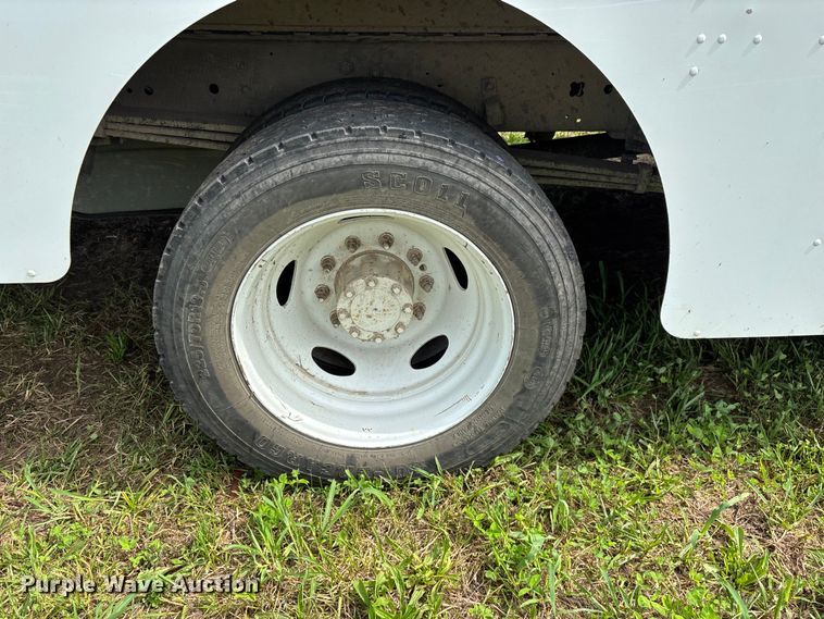 image for item FG0493 2016 Ford Commercial Chassis delivery truck