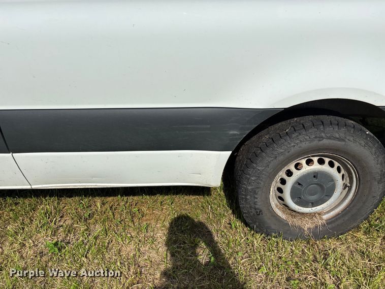image for item FG0494 2019 Freightliner Sprinter 2500 van