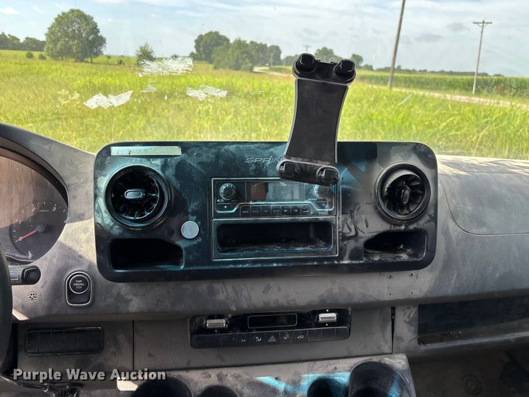 image for item FG0494 2019 Freightliner Sprinter 2500 van