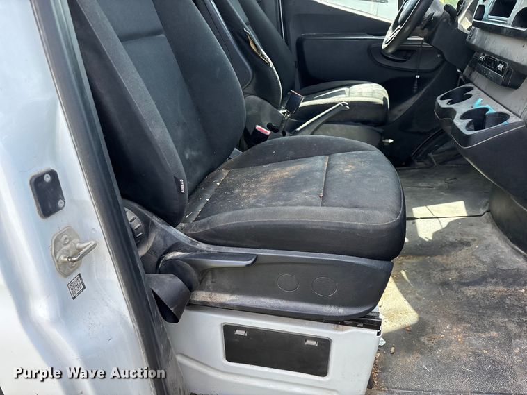 image for item FG0494 2019 Freightliner Sprinter 2500 van