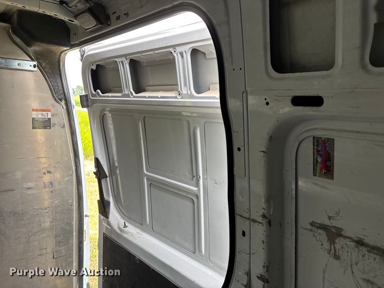image for item FG0494 2019 Freightliner Sprinter 2500 van