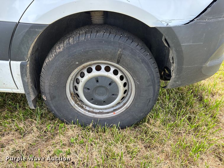 image for item FG0494 2019 Freightliner Sprinter 2500 van