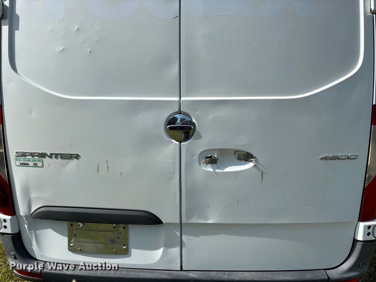 image for item FG0495 2019 Freightliner Sprinter 4500 van