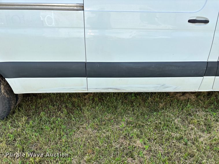 image for item FG0495 2019 Freightliner Sprinter 4500 van