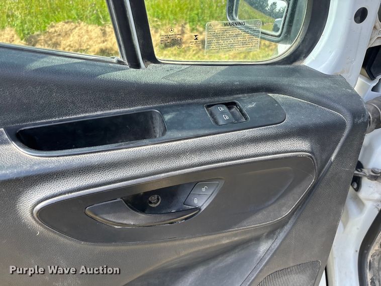 image for item FG0495 2019 Freightliner Sprinter 4500 van