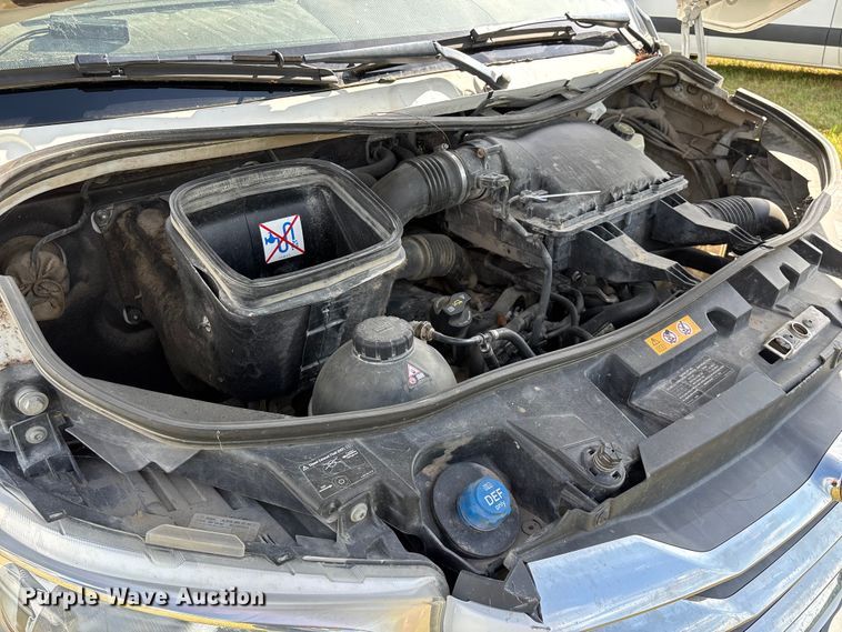 image for item FG0495 2019 Freightliner Sprinter 4500 van