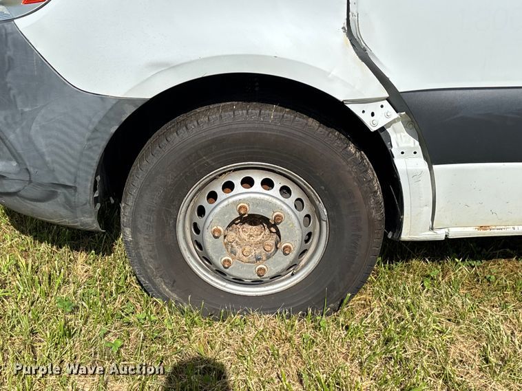 image for item FG0495 2019 Freightliner Sprinter 4500 van