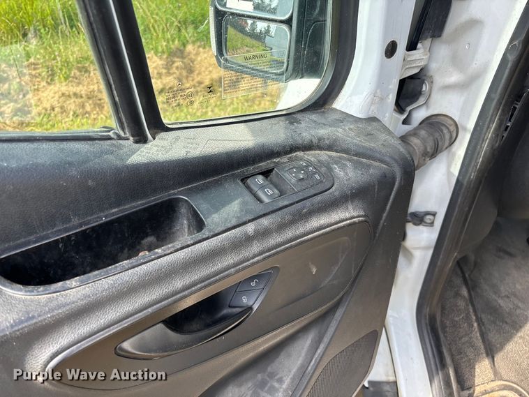 image for item FG0496 2019 Freightliner Sprinter 2500 van