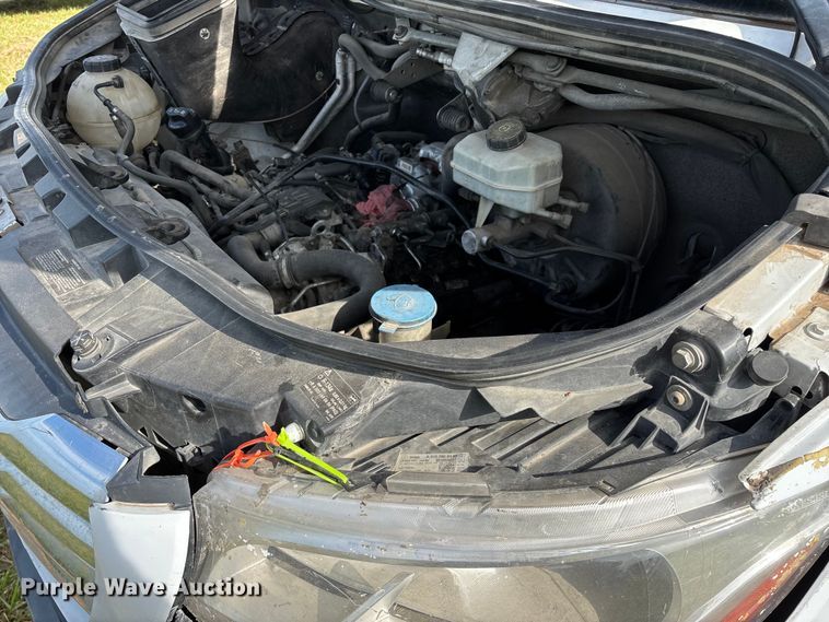 image for item FG0496 2019 Freightliner Sprinter 2500 van