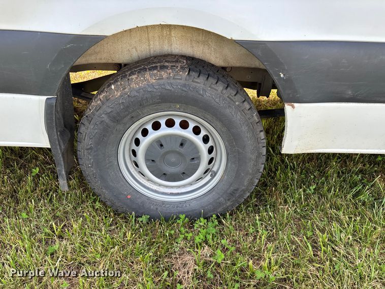 image for item FG0496 2019 Freightliner Sprinter 2500 van