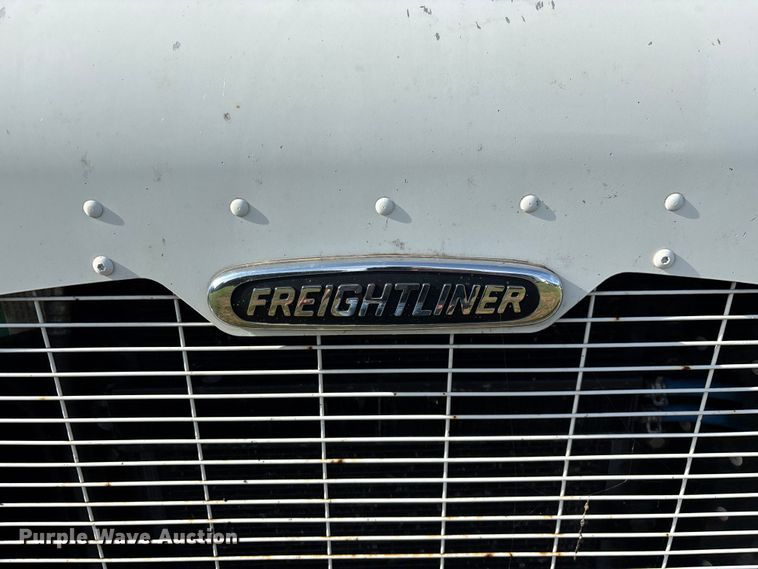image for item FG0497 2017 Freightliner delivery truck