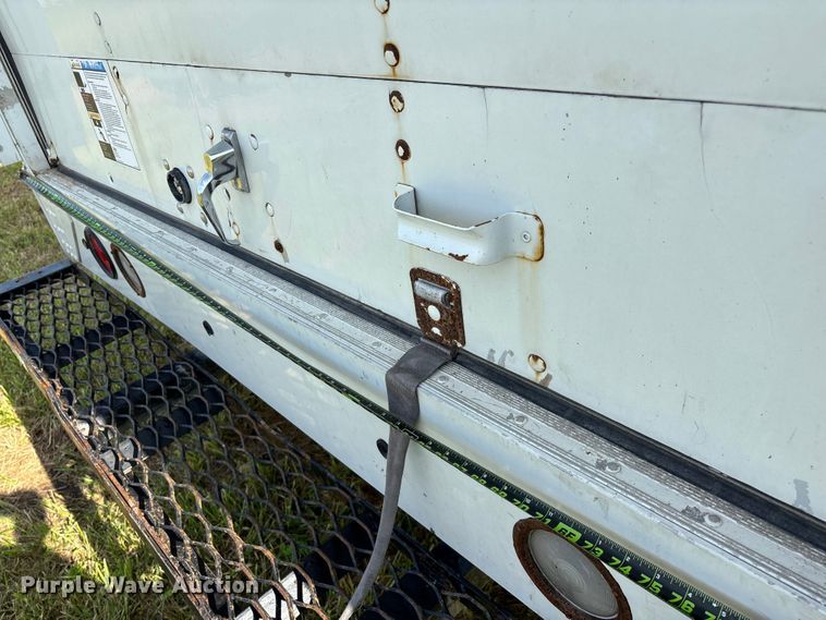 image for item FG0497 2017 Freightliner delivery truck