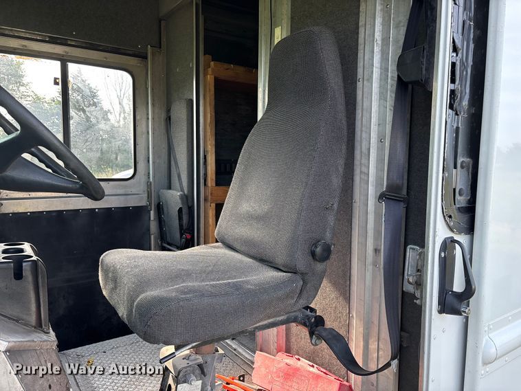 image for item FG0497 2017 Freightliner delivery truck