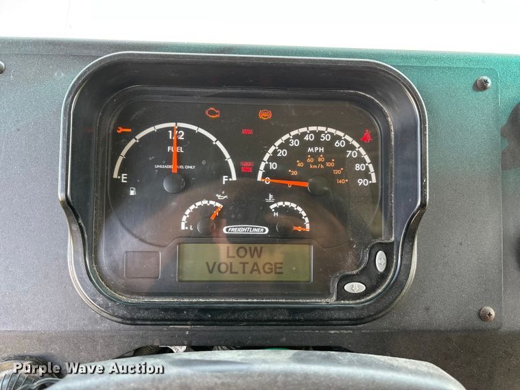image for item FG0497 2017 Freightliner delivery truck