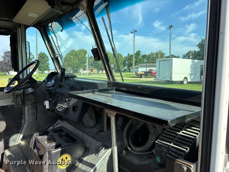 image for item FG0497 2017 Freightliner delivery truck