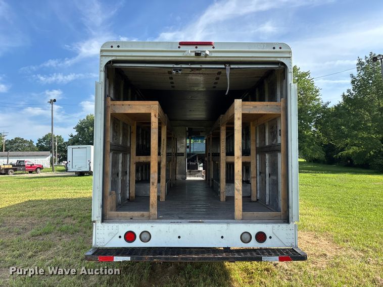 image for item FG0497 2017 Freightliner delivery truck