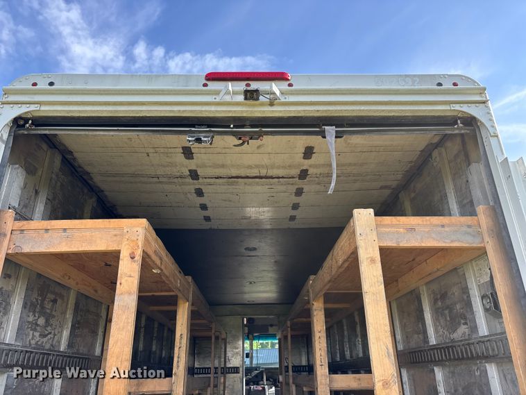 image for item FG0497 2017 Freightliner delivery truck