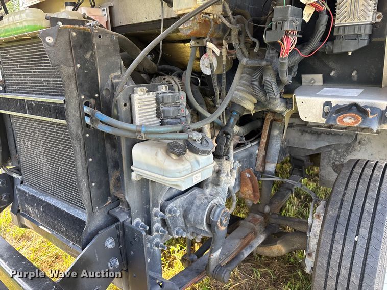 image for item FG0497 2017 Freightliner delivery truck