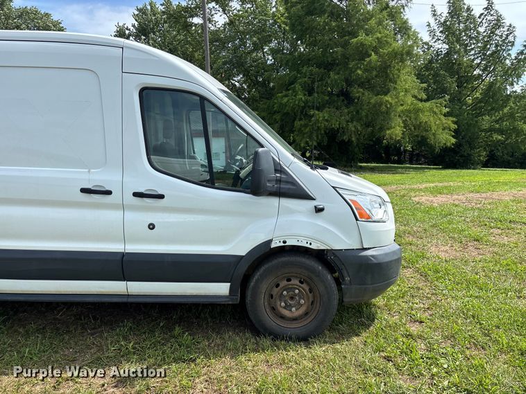 image for item FG0499 2018 Ford Transit 250 van