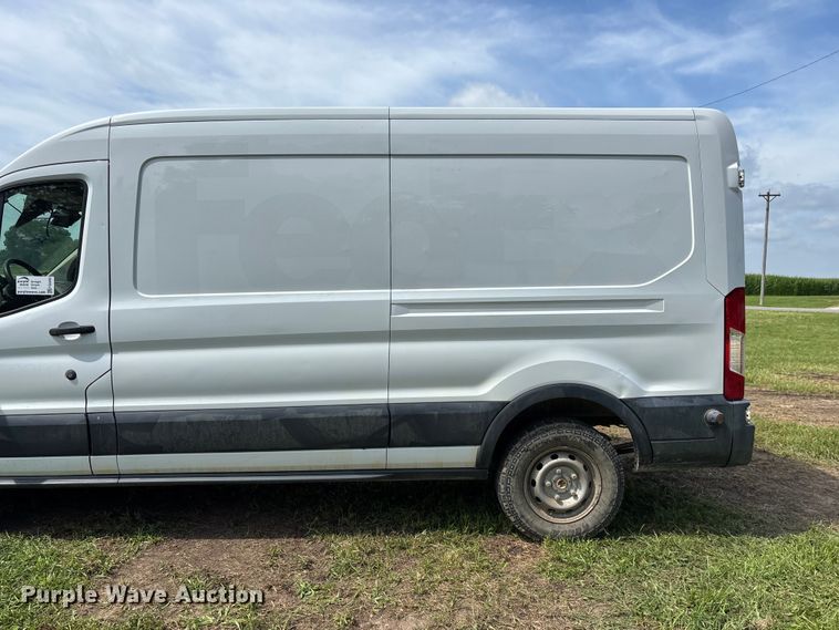 image for item FG0499 2018 Ford Transit 250 van