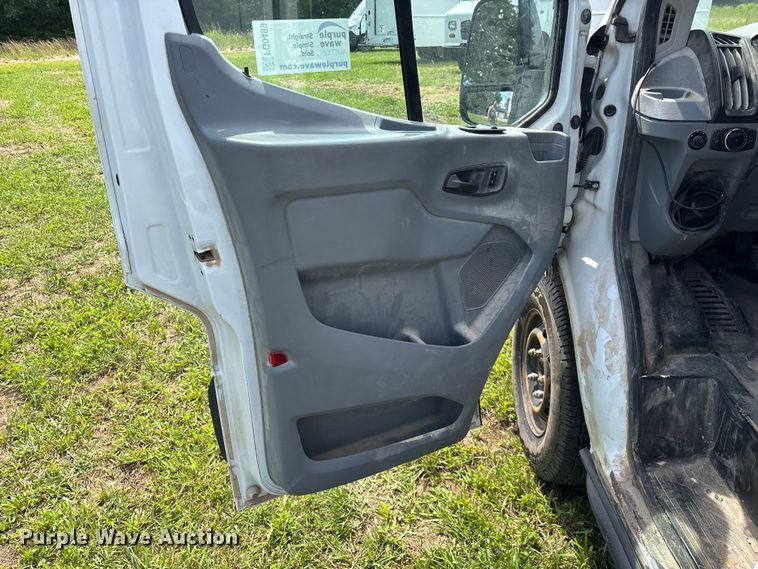 image for item FG0499 2018 Ford Transit 250 van