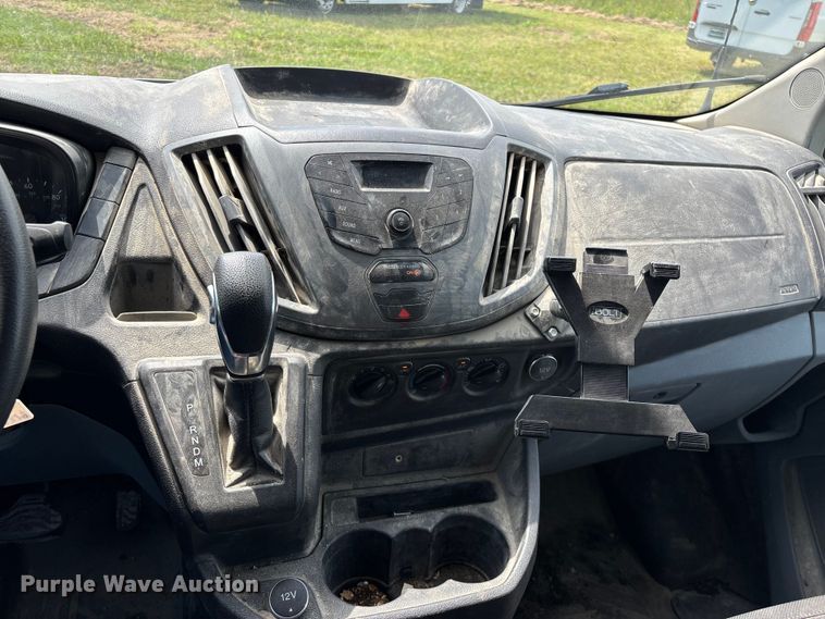 image for item FG0499 2018 Ford Transit 250 van