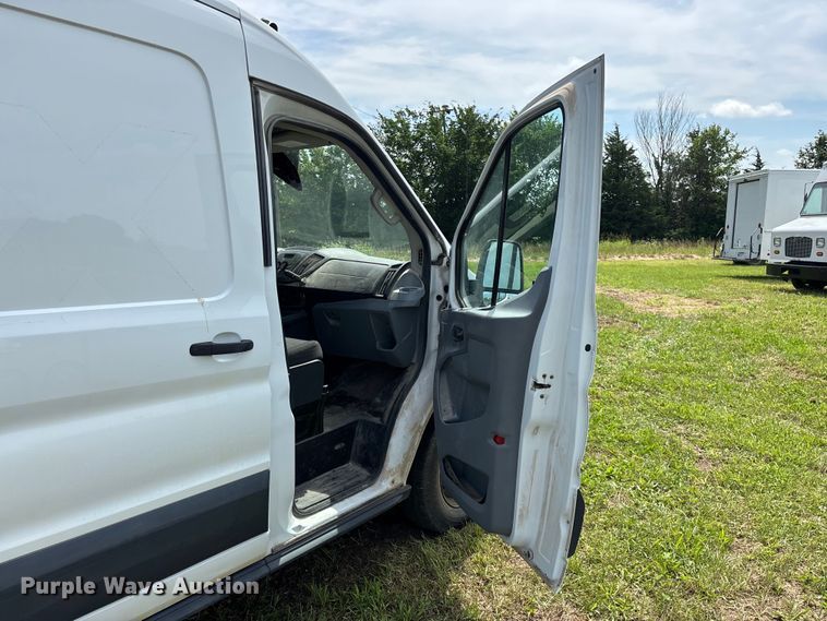 image for item FG0499 2018 Ford Transit 250 van