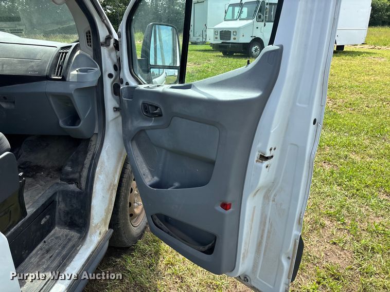 image for item FG0499 2018 Ford Transit 250 van