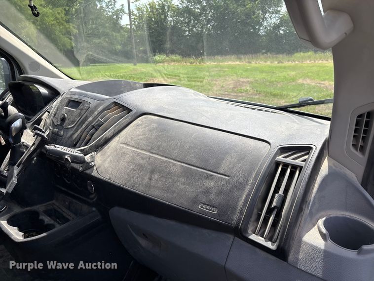image for item FG0499 2018 Ford Transit 250 van
