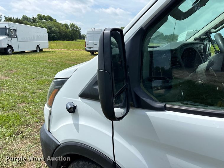 image for item FG0500 2020 Ford Transit 250 van