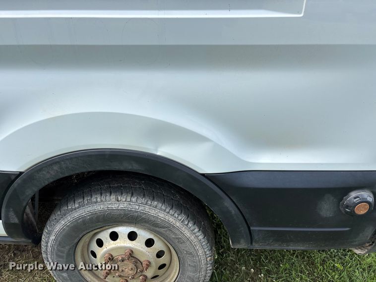 image for item FG0500 2020 Ford Transit 250 van