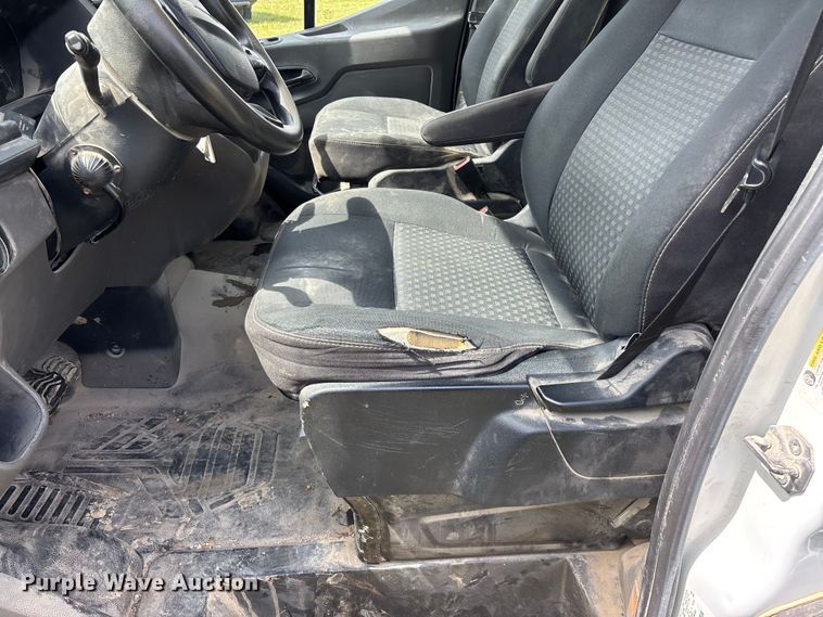 image for item FG0500 2020 Ford Transit 250 van