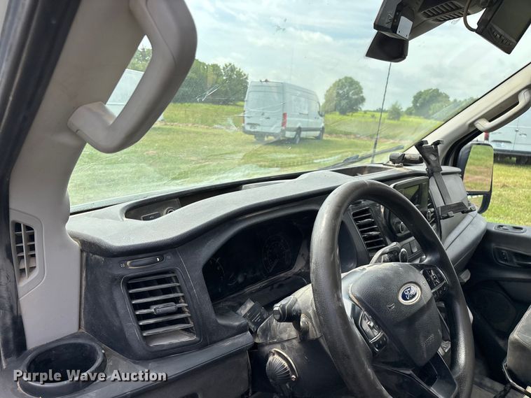 image for item FG0500 2020 Ford Transit 250 van