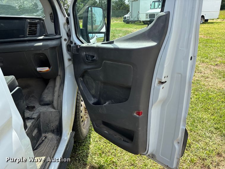 image for item FG0500 2020 Ford Transit 250 van
