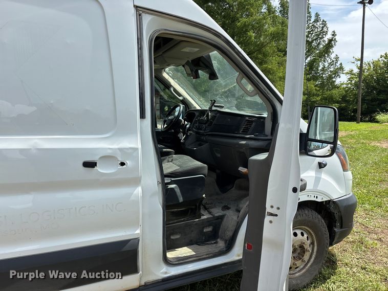 image for item FG0500 2020 Ford Transit 250 van