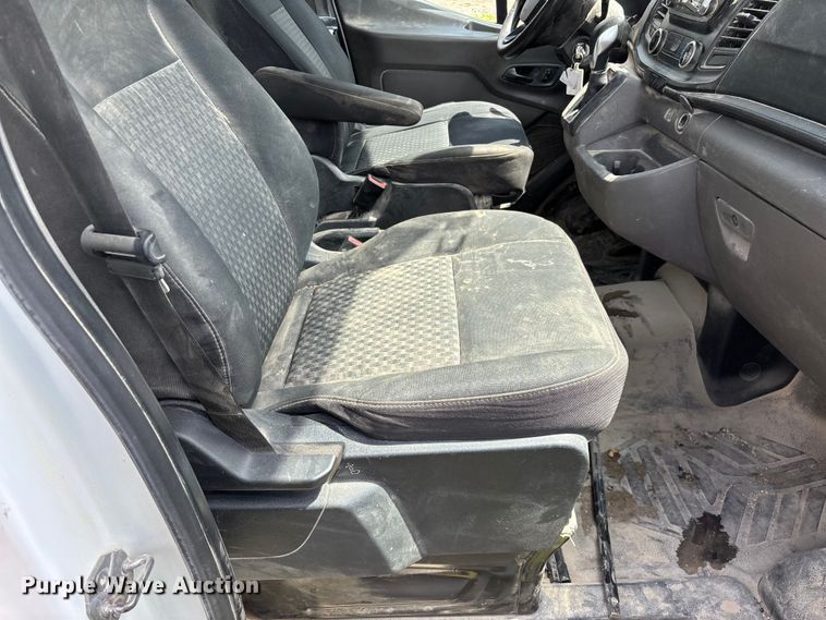 image for item FG0500 2020 Ford Transit 250 van