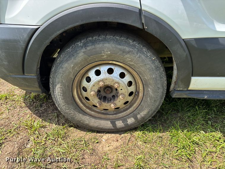 image for item FG0500 2020 Ford Transit 250 van