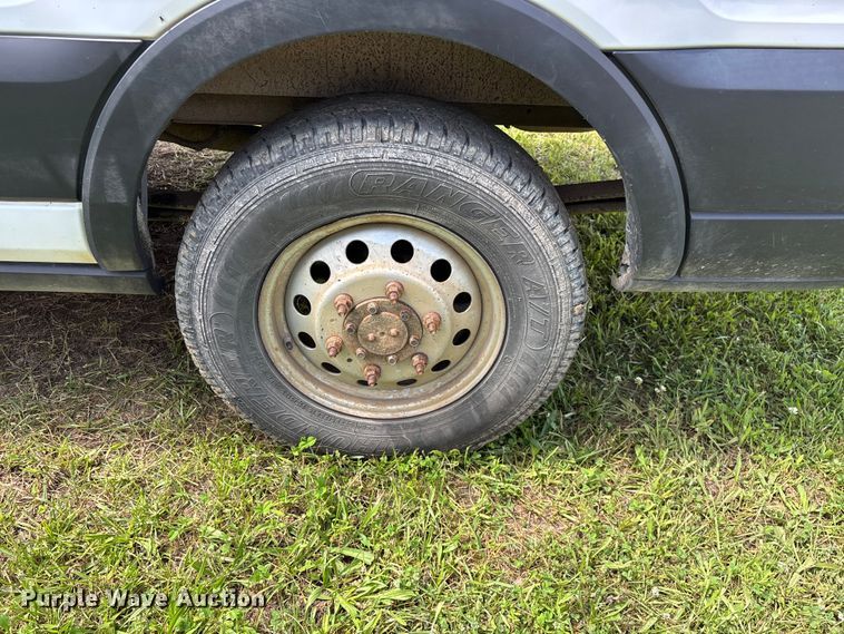 image for item FG0500 2020 Ford Transit 250 van